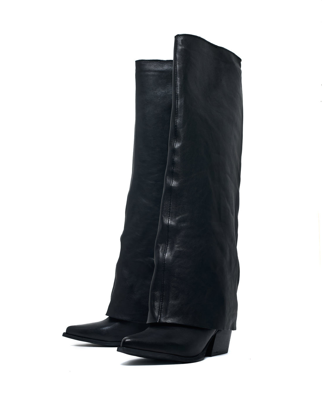 Cuffy Black Leather