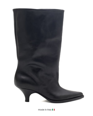 E4303 Black Boot Leather