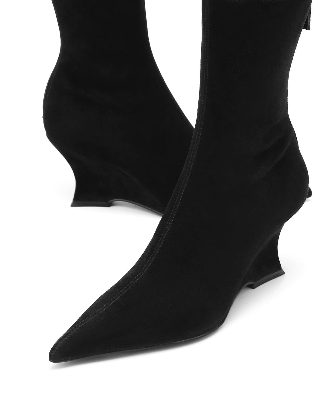 Hilly Black Suede