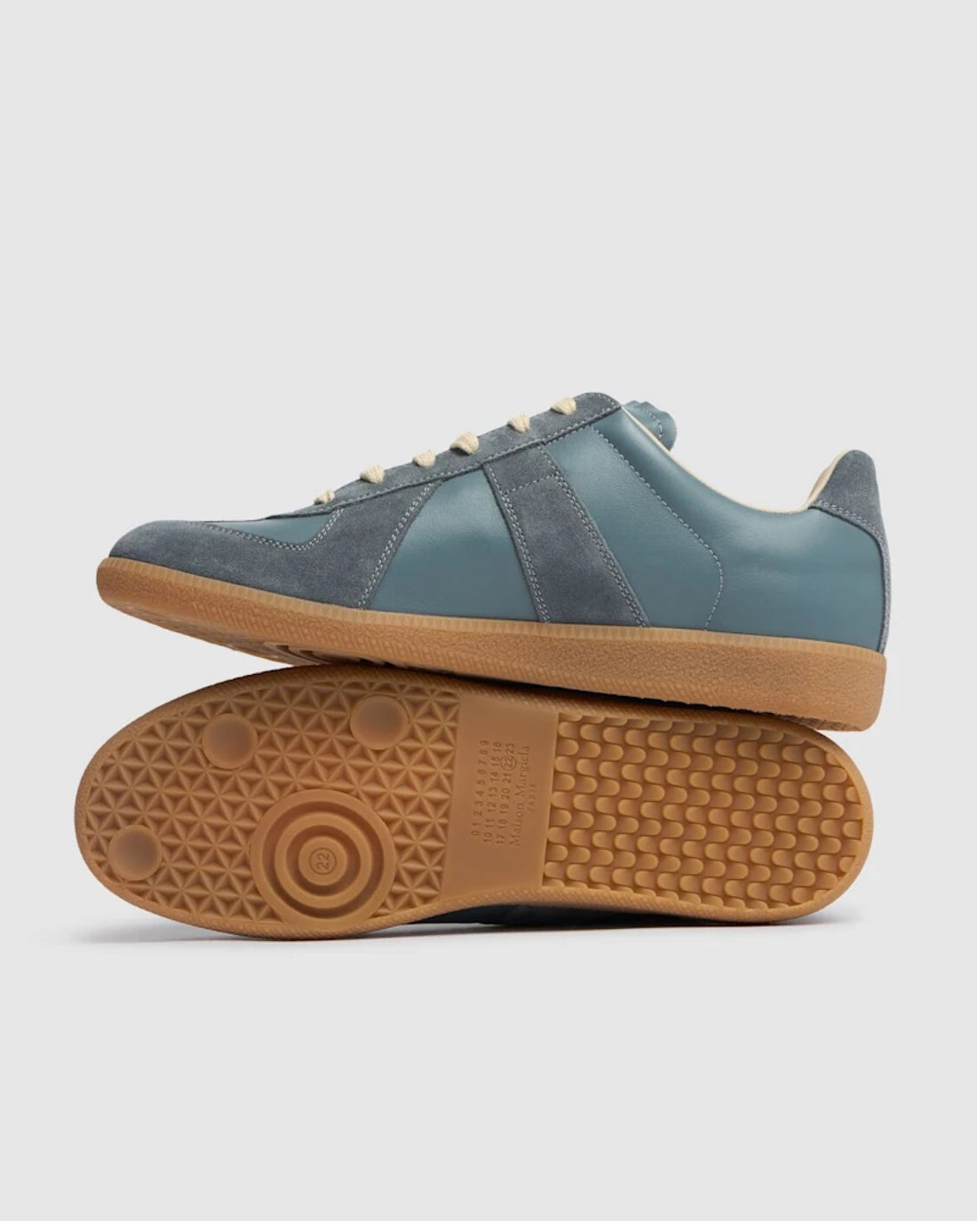 M Replica Cloud S57WS0236