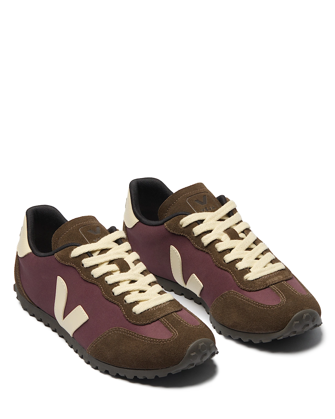 W GT Amarante/Butter Nolyn AI3421685A